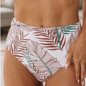 NWOT High Waisted Women Swimsuit Bottom Size M With A Nice Pattern